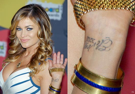 Celebrity Tattoos : Small Tattoos Painted on Carmen Electra Wrist