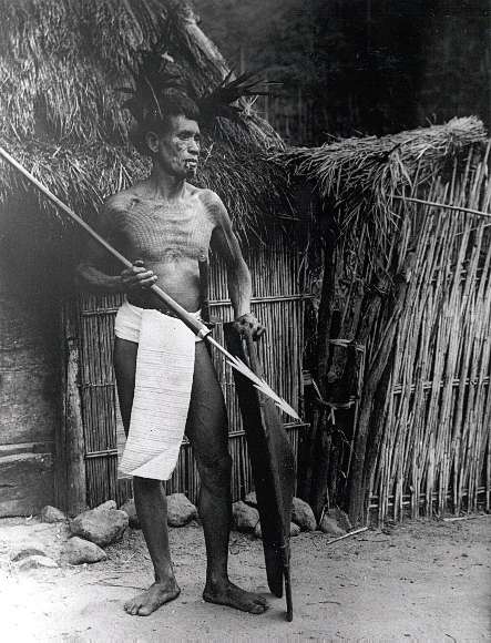 Tulgao Philippines Kalinga 1948 photographer Eduardo Masferre This man