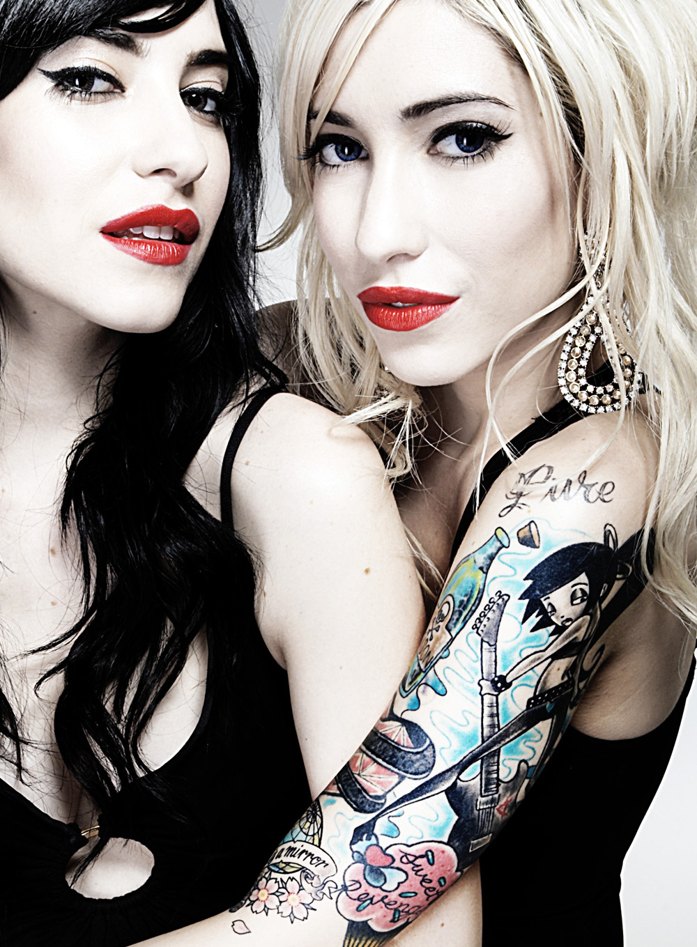 Is one of the veronicas bisexual