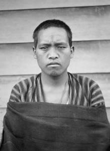 Atayal headhunters with chin and forehead markings, ca. 1900.