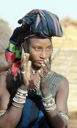 Wodaabe tattooing. Photographs © National Museum of African Art, Eliot Elisofon Photographic Archives.