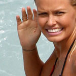 LARA BINGLE