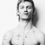 Alex Pettyfer 