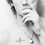 Alex Pettyfer 