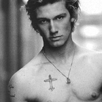 Alex Pettyfer 